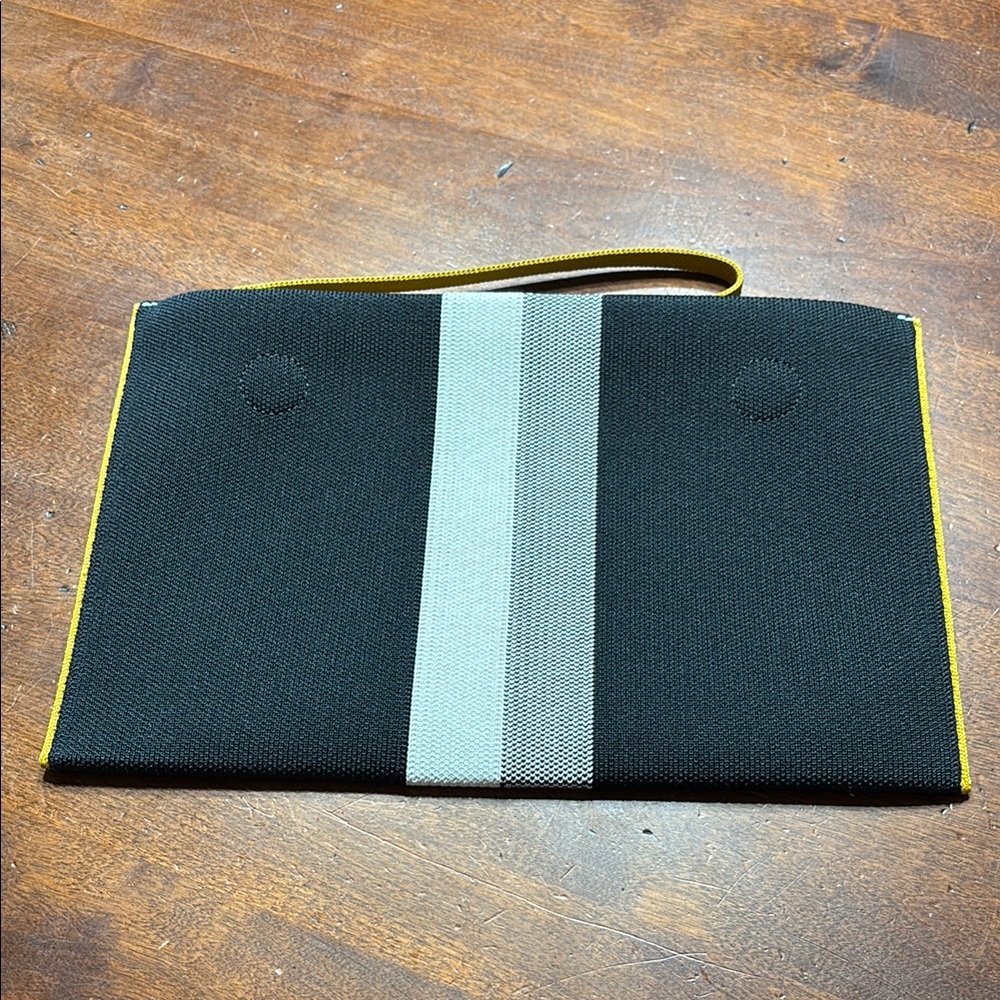 Rothy’s Wristlet